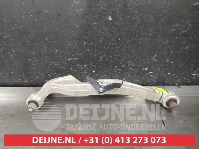 Nissan X-Trail Draagarm links-achter O607809