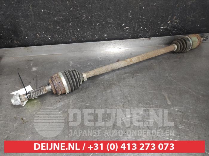 Mitsubishi Outlander Aandrijfas rechts-achter O607891