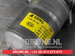 Kia Pro Ceed Front wiper motor O607985 photo 3