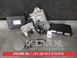 Suzuki Swift Engine management computer O608164 photo 2