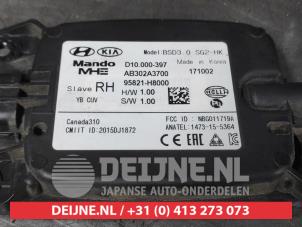 Kia Stonic Dode hoek sensor O608392 foto 2
