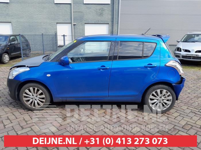 Suzuki Swift Portierruit 4Deurs links-voor O608370