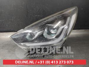 Gebruikte Linker Koplamp Kia Niro I (DE) E-Niro 64 kWh Prijs € 475,00 Margeregeling aangeboden door V.Deijne Jap.Auto-onderdelen BV