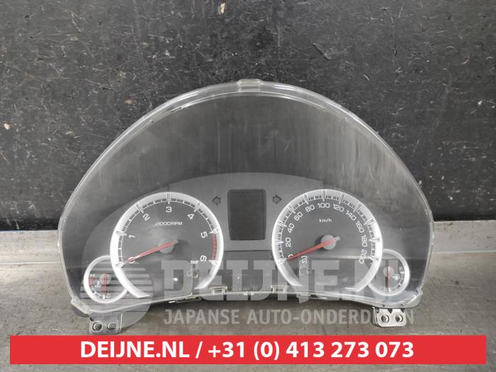 Suzuki Swift Tacho - Kombiinstrument KM O608709