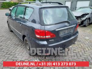 Toyota Avensis Verso Taillight, left O608875 photo 3