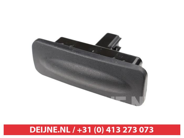 Kia Ceed Schakelaar achterklep O9990008885