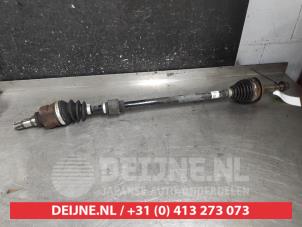 Gebruikte Aandrijfas rechts-voor Toyota Yaris II (P9) 1.0 12V VVT-i Prijs € 40,00 Margeregeling aangeboden door V.Deijne Jap.Auto-onderdelen BV