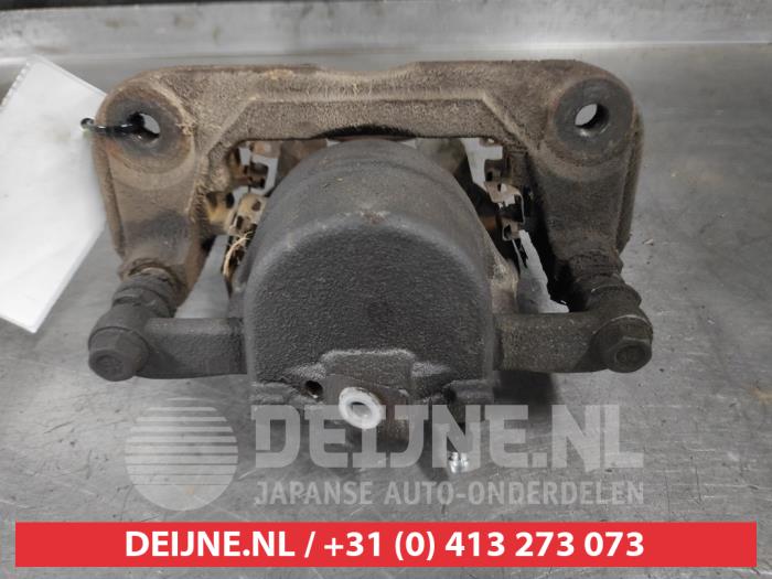Toyota Avensis Verso Remklauw (Tang) links-voor O609211
