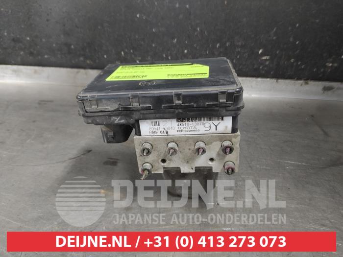 Toyota Corolla Verso ABS pump O609254