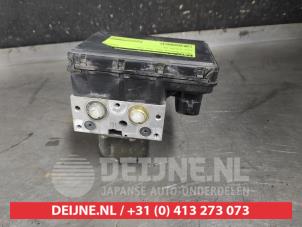 Toyota Corolla Verso ABS Pumpe O609254 foto 2