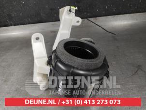 Toyota Yaris Cross Battery fan O609393 photo 2