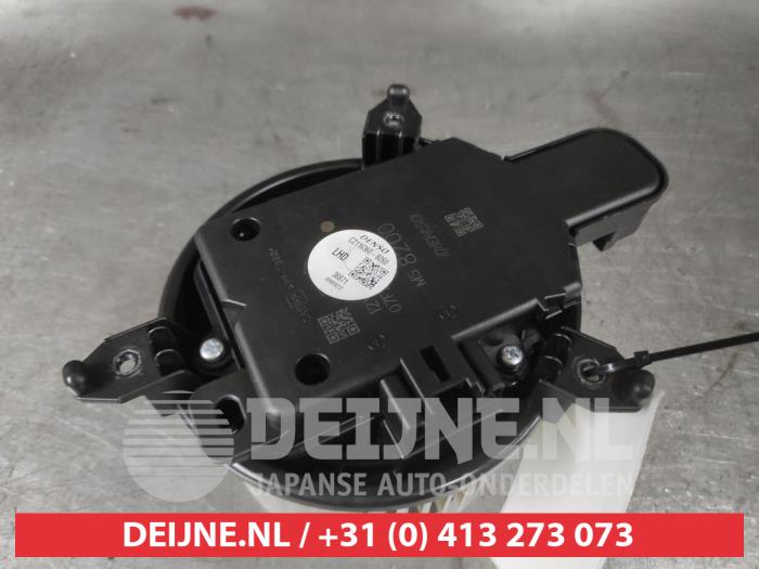 Toyota Yaris Cross Heating and ventilation fan motor O609394