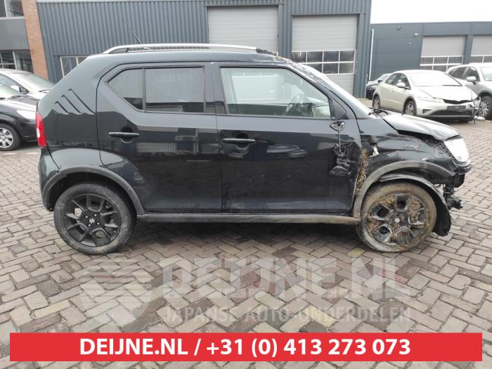 Suzuki Ignis Driehoeks Ruit rechts-achter O609500