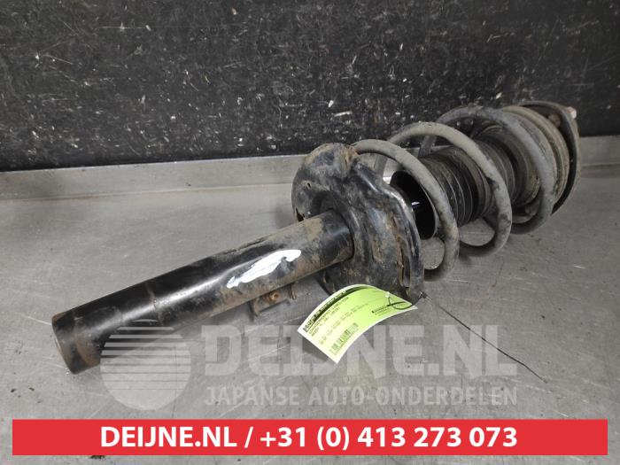 Mazda 3 Schokdemperpoot links-voor O609711