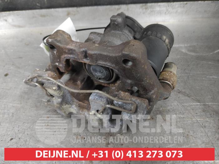 Mazda 3 Remklauw (Tang) links-achter O609725