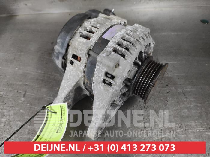 Gebruikte Dynamo Suzuki Ignis (MF) 1.2 Dual Jet 16V Prijs € 45,00 Margeregeling aangeboden door V.Deijne Jap.Auto-onderdelen BV