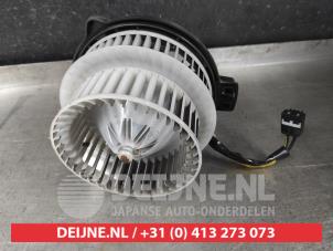Toyota Prius Heating and ventilation fan motor O609850 photo 2