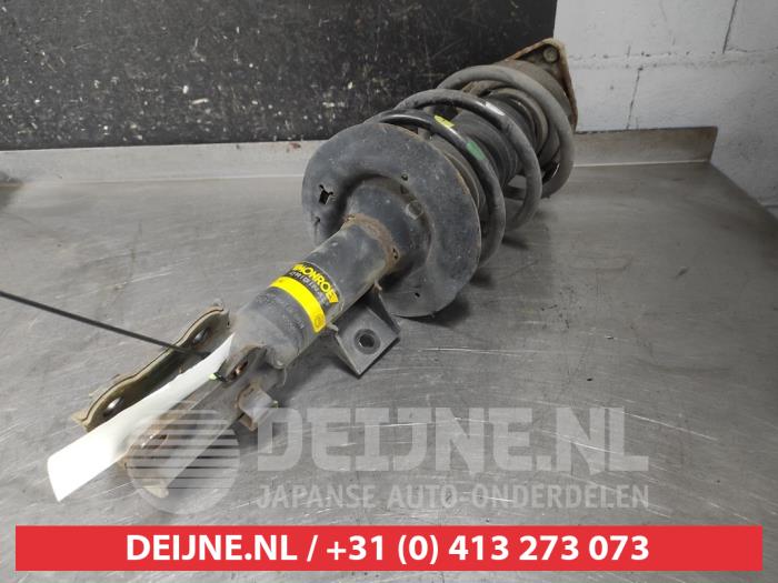 Kia Ceed Schokdemperpoot links-voor O609974
