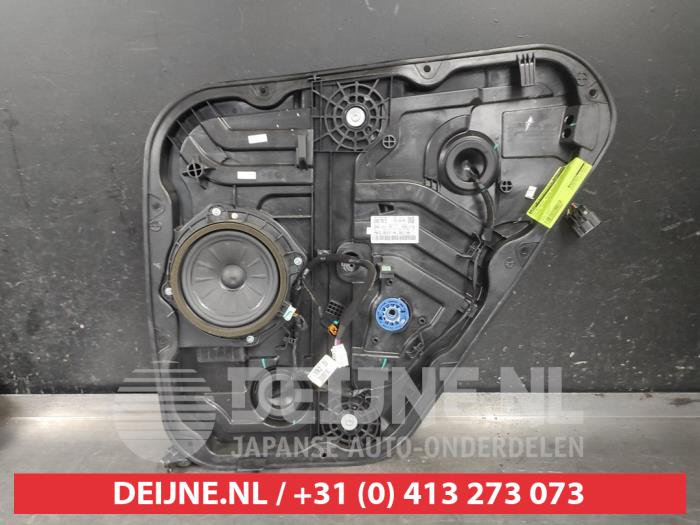 Hyundai Tucson Rear door window mechanism 4-door, right O609981