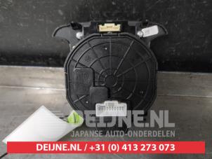 Kia Niro Automatic gear selector O610016 photo 2