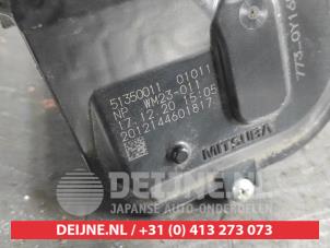 Mazda CX-30 Front wiper motor O610082 photo 3