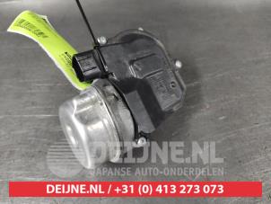 Mazda CX-30 Front wiper motor O610082 photo 2