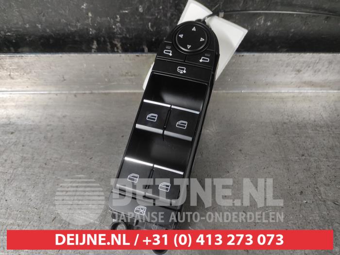 Mazda CX-30 Kombischalter Fenster O610086