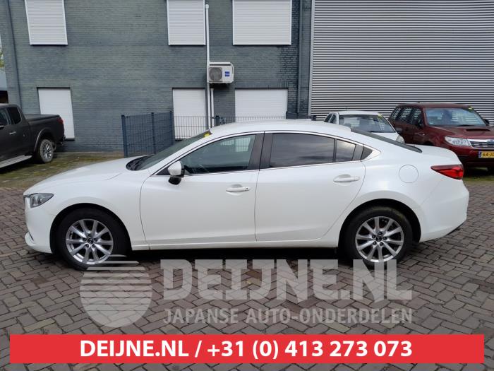 Mazda 6 Portierruit 4Deurs links-voor O610142