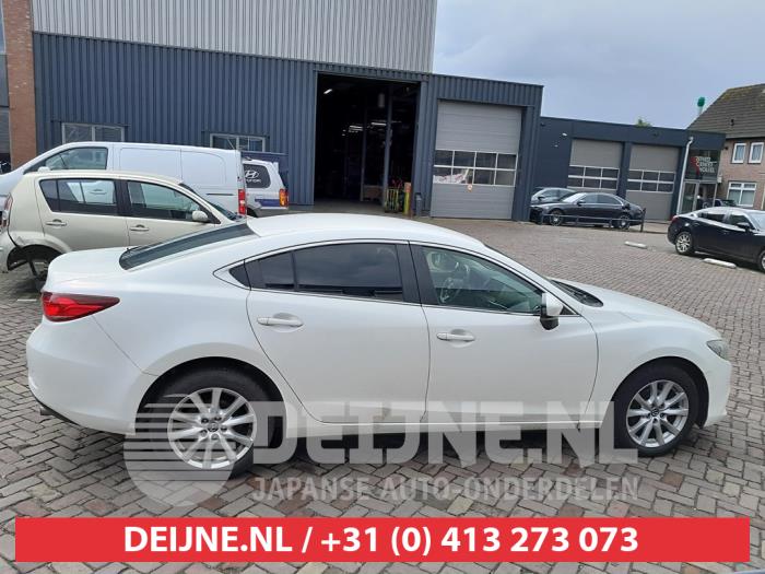Mazda 6 Portier 4Deurs rechts-voor O610163
