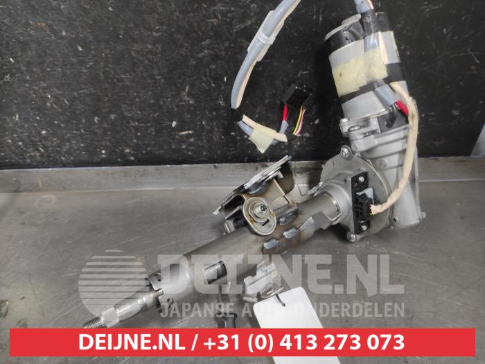 Toyota Yaris Steering column O610127