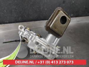 Gebruikte Oliepomp Toyota Avensis Verso (M20) 2.0 16V VVT-i D-4 Prijs € 100,00 Margeregeling aangeboden door V.Deijne Jap.Auto-onderdelen BV