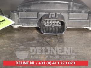 Toyota C-HR Dode hoek sensor O610315 foto 2