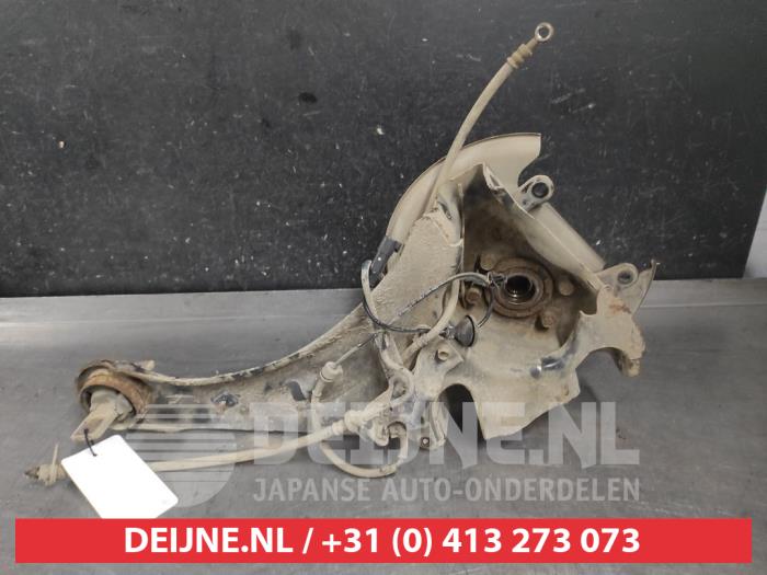 Mitsubishi Outlander Fusee rechts-achter O610584