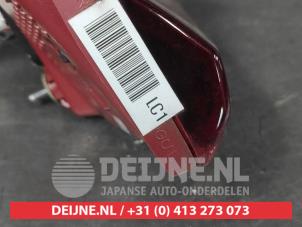 Kia Stonic Tailgate reflector, left O610613 photo 3
