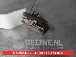 Toyota Yaris Heater resistor O610719 photo 2