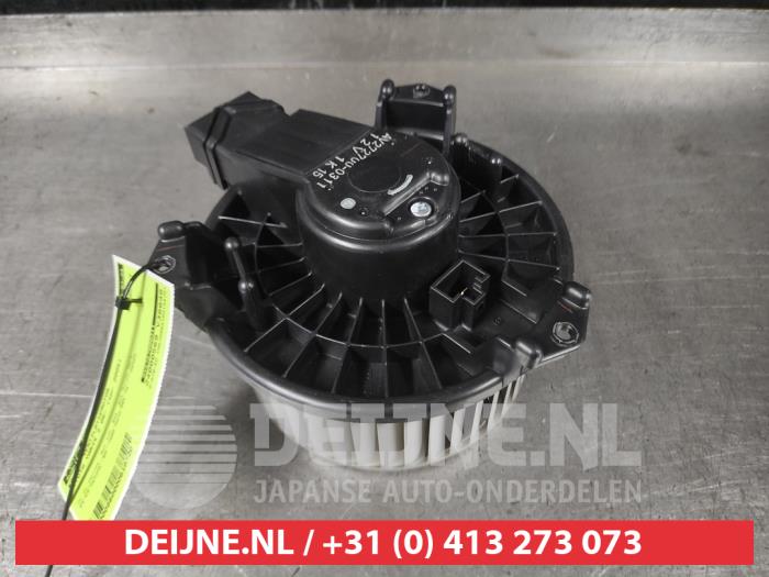 Toyota Yaris Heizung Belüftungsmotor O610720