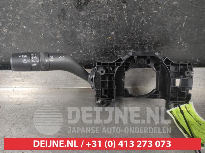 Mazda CX-30 Licht Schalter O610786