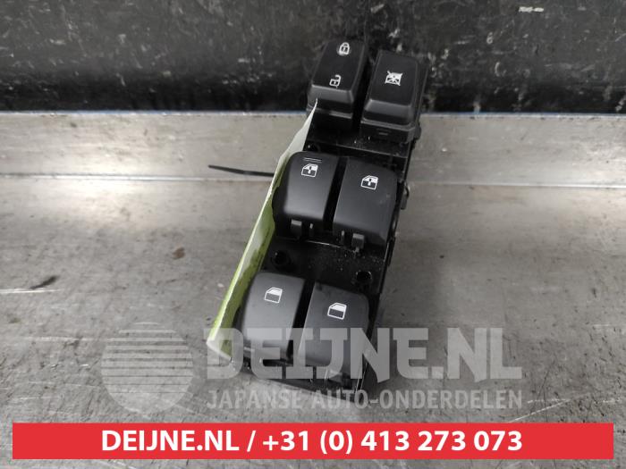 Hyundai Kona Combischakelaar ramen O610822