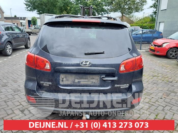 Hyundai Santafe Tailgate O610924