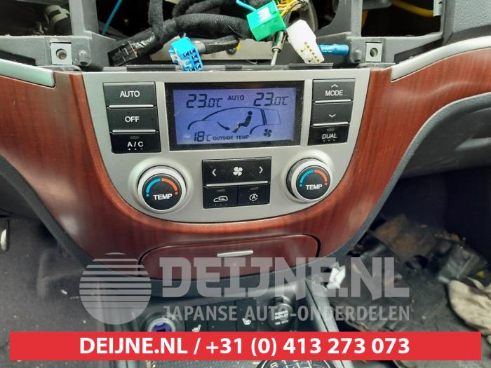Hyundai Santafe Heater control panel O610942