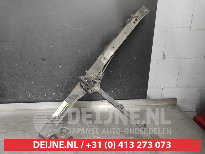Daihatsu Sirion Slotplaat voor O611024