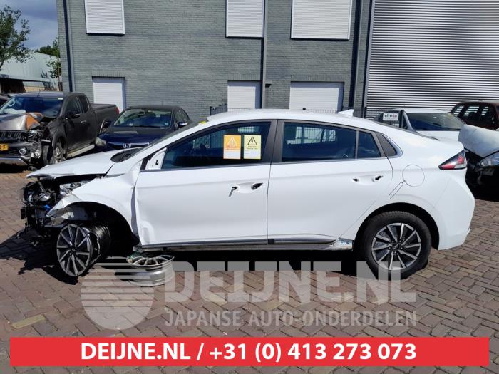 Hyundai Ioniq Türscheibe 4-türig links hinten O611000