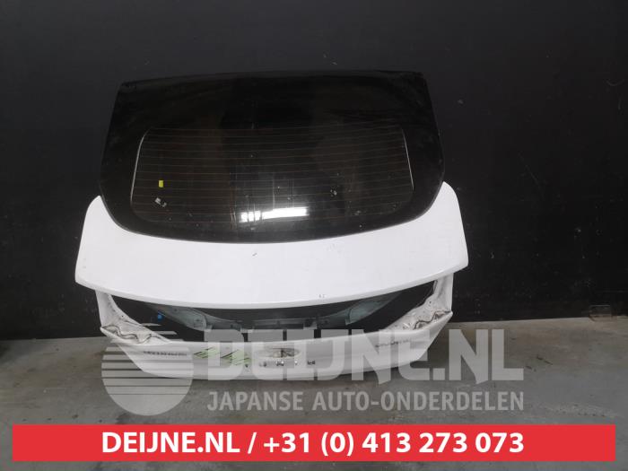 Hyundai Ioniq Tailgate O611005