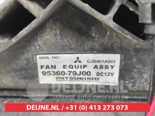 Suzuki SX-4 Cooling fan housing O611091 photo 2