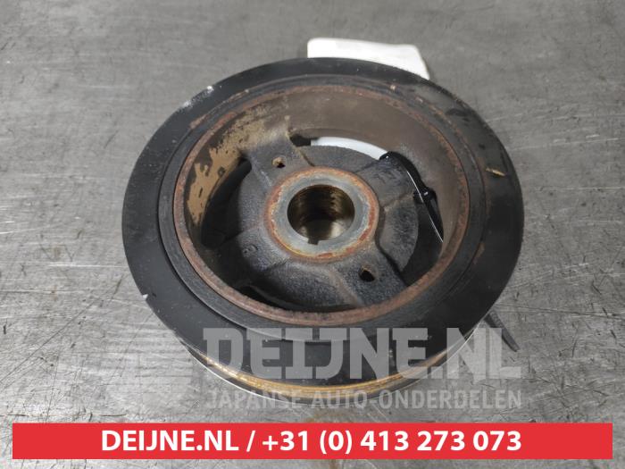 Gebruikte Krukas Poelie Toyota Avensis Verso (M20) 2.0 16V VVT-i D-4 Prijs € 35,00 Margeregeling aangeboden door V.Deijne Jap.Auto-onderdelen BV