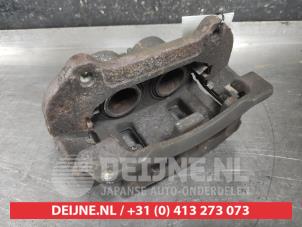 Gebruikte Remklauw (Tang) rechts-voor Hyundai Santa Fe II (CM) 2.2 CRDi 16V 4x2 Prijs € 35,00 Margeregeling aangeboden door V.Deijne Jap.Auto-onderdelen BV