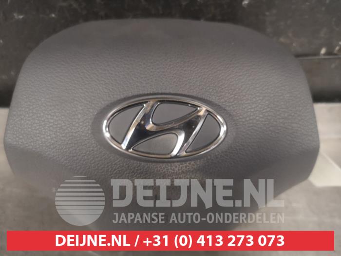 Hyundai Ioniq Left airbag (steering wheel) O611555