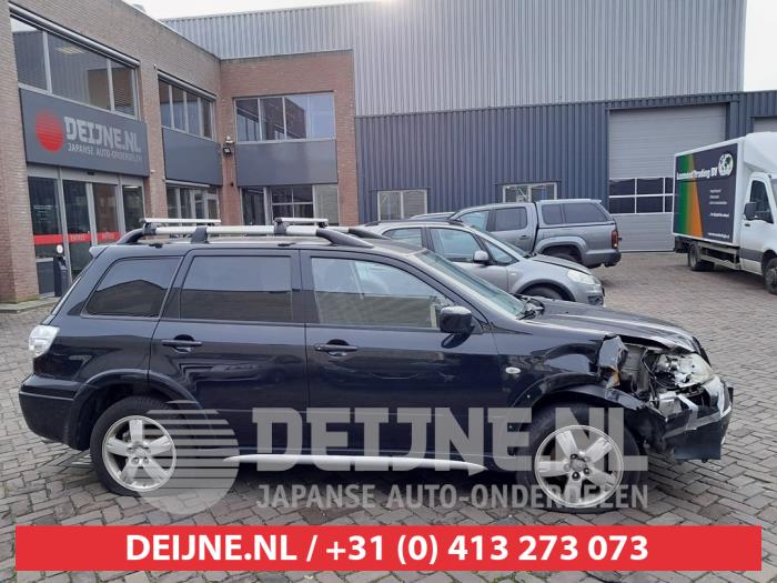Mitsubishi Outlander Portierruit 4Deurs rechts-voor O611763