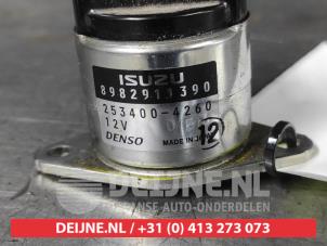 Isuzu D-MAX Start/Stop Relais O612021 foto 2