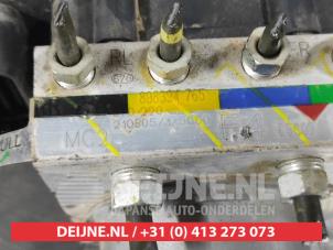 Isuzu D-MAX ABS pump O612027 photo 2